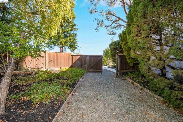 293 Via Cima Ct, Danville, CA 94526