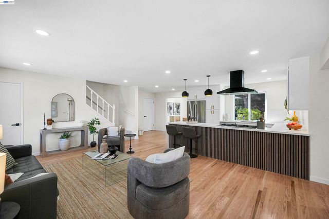 293 Via Cima Ct, Danville, CA 94526