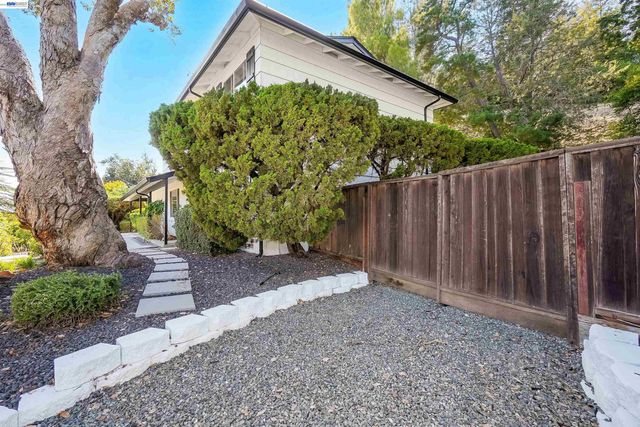 293 Via Cima Ct, Danville, CA 94526