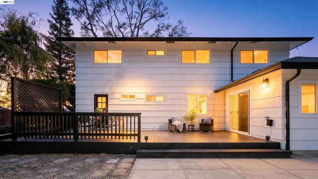 293 Via Cima Ct, Danville, CA 94526
