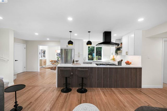 293 Via Cima Ct, Danville, CA 94526