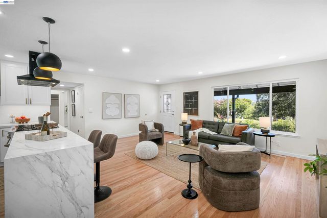 293 Via Cima Ct, Danville, CA 94526