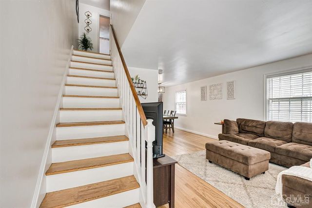 5 Mayfield Place B, Metuchen, NJ 08840