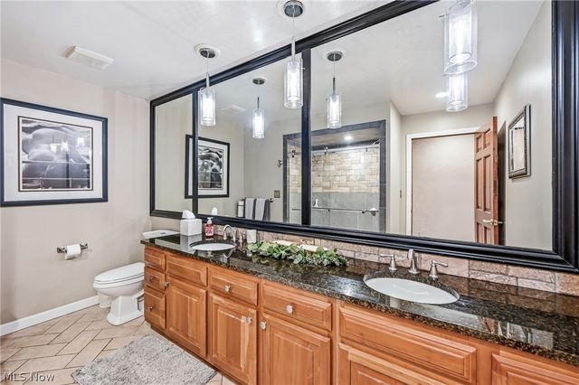 21 Timber Run Court, Canfield, OH 44406