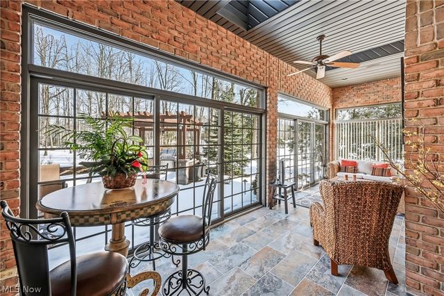 21 Timber Run Court, Canfield, OH 44406