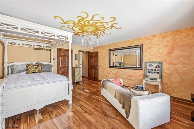 21 Timber Run Court, Canfield, OH 44406