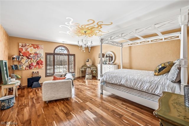 21 Timber Run Court, Canfield, OH 44406