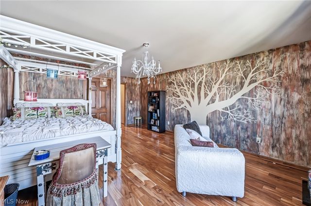 21 Timber Run Court, Canfield, OH 44406