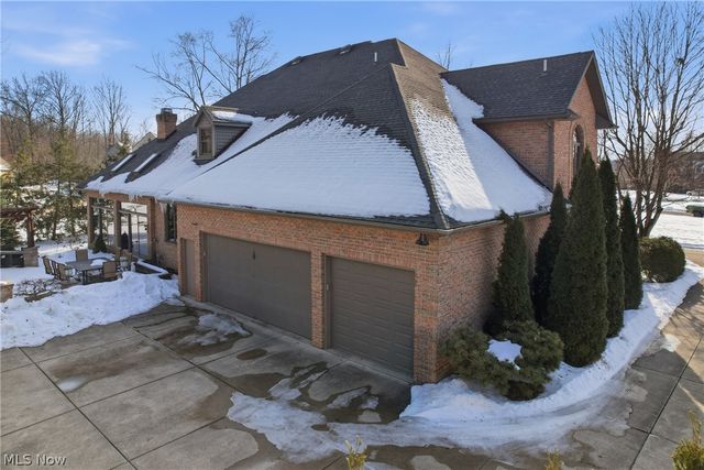 21 Timber Run Court, Canfield, OH 44406