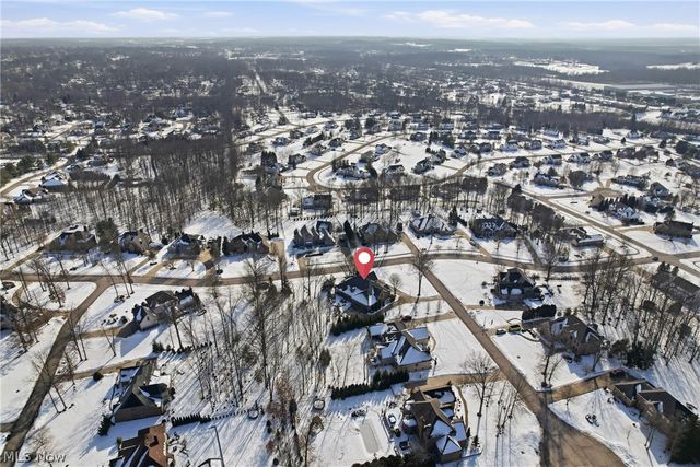 21 Timber Run Court, Canfield, OH 44406