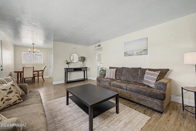 510 N IROQUOIS Avenue, Tucson, AZ 85745