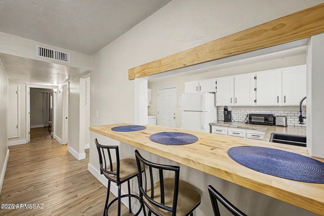 510 N IROQUOIS Avenue, Tucson, AZ 85745