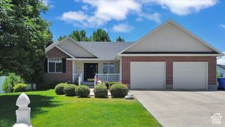 780 GREEN FIELD CIR, River Heights, UT 84321