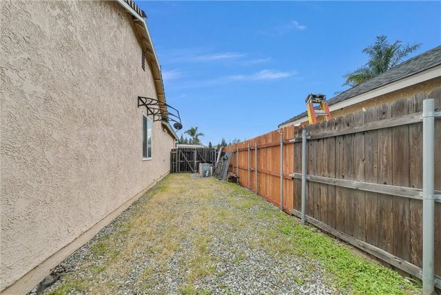 14008 Ridgewood, Fontana, CA 92337