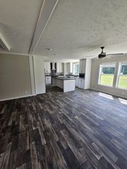 5252 White Springs Ln, Lafayette, TN 37083
