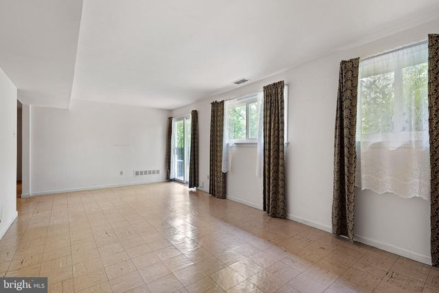 3310 ENGLEWOOD RD, Wilmington, DE 19810