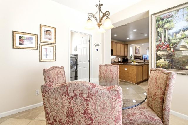 1090 Thornhill Ln, Lincoln, CA 95648