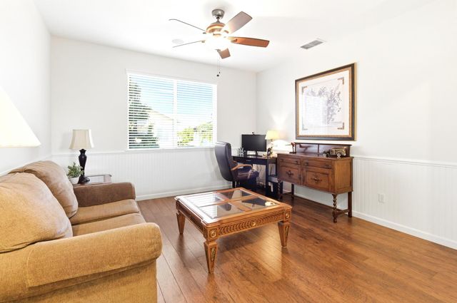 1090 Thornhill Ln, Lincoln, CA 95648