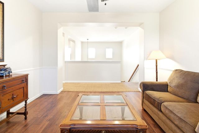 1090 Thornhill Ln, Lincoln, CA 95648