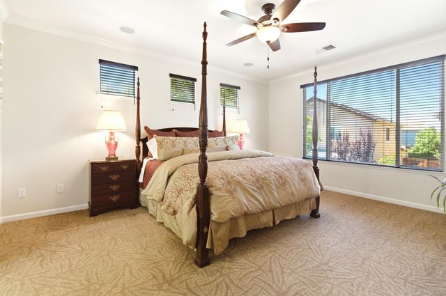 1090 Thornhill Ln, Lincoln, CA 95648
