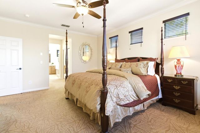 1090 Thornhill Ln, Lincoln, CA 95648