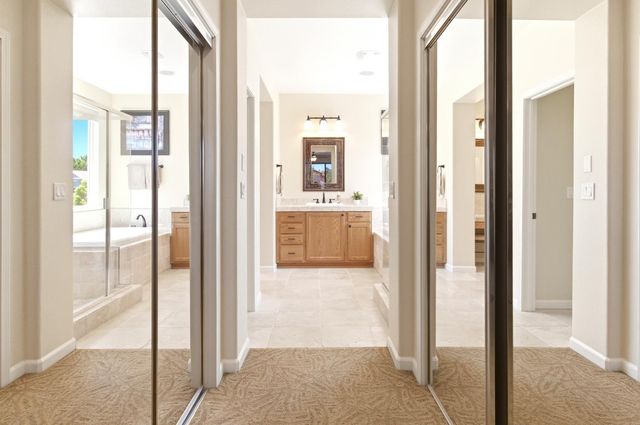 1090 Thornhill Ln, Lincoln, CA 95648