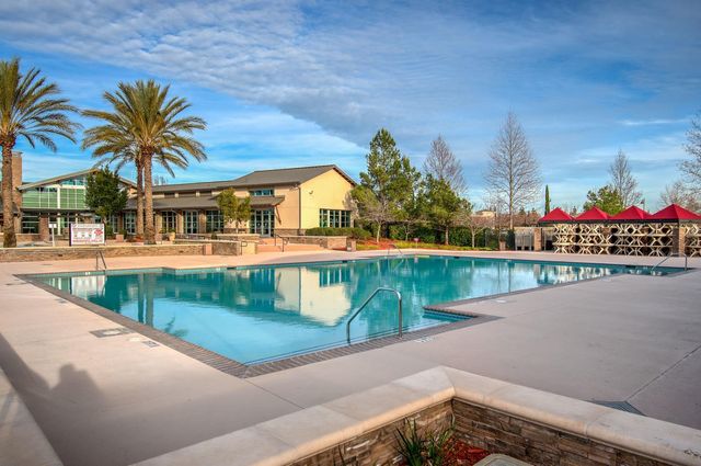 1090 Thornhill Ln, Lincoln, CA 95648