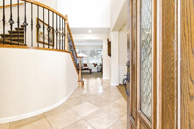 1090 Thornhill Ln, Lincoln, CA 95648