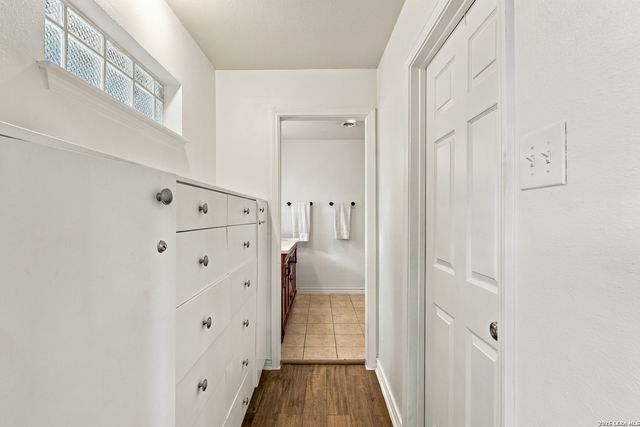 107 WICKFORD WAY, Castle Hills, TX 78213