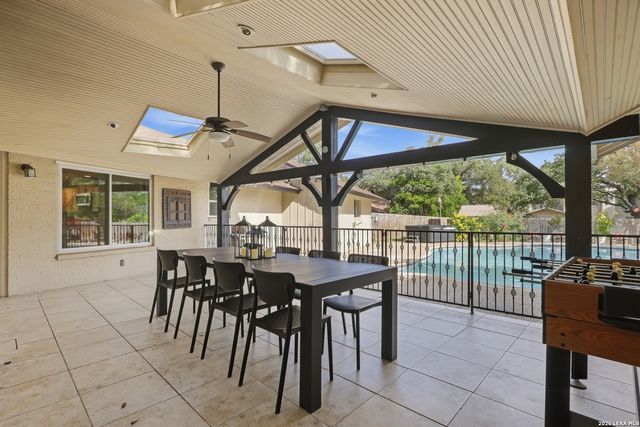 107 WICKFORD WAY, Castle Hills, TX 78213