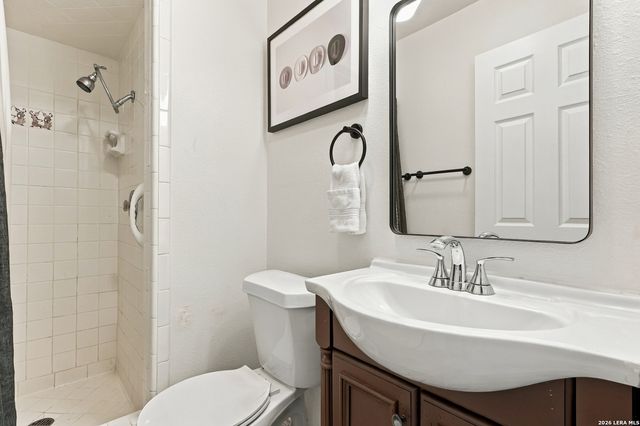 107 WICKFORD WAY, Castle Hills, TX 78213