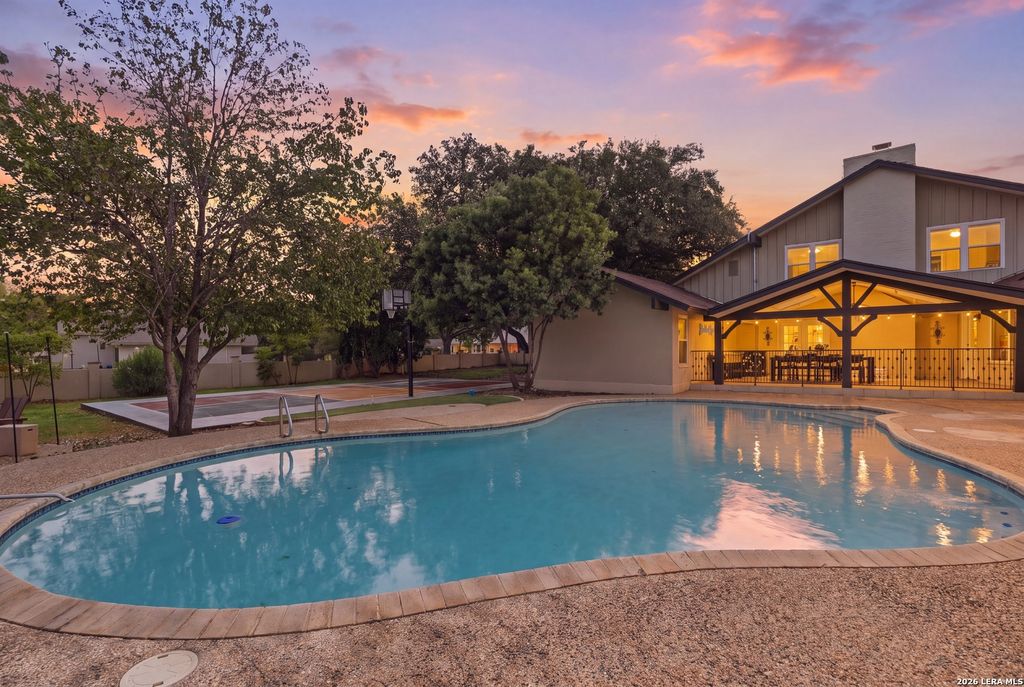 107 WICKFORD WAY, Castle Hills, TX 78213