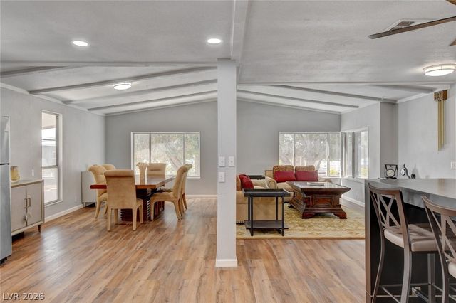 5054 Ridge Drive, Las Vegas, NV 89103