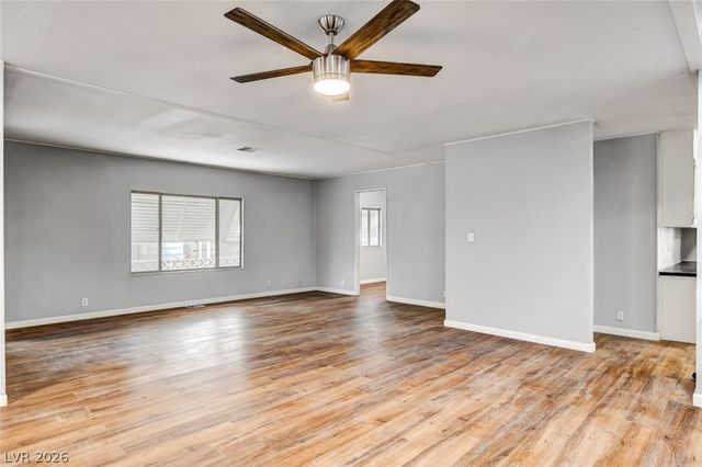 5054 Ridge Drive, Las Vegas, NV 89103