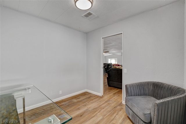 5054 Ridge Drive, Las Vegas, NV 89103