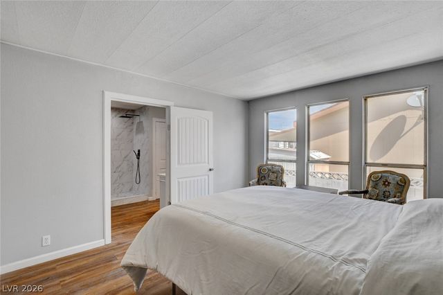 5054 Ridge Drive, Las Vegas, NV 89103