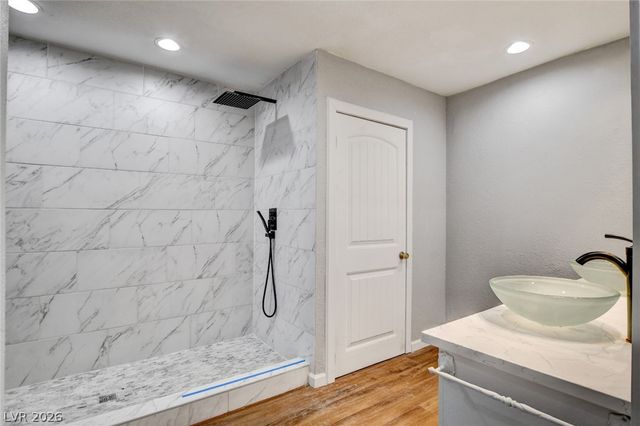 5054 Ridge Drive, Las Vegas, NV 89103