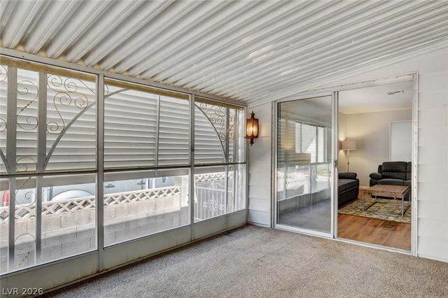 5054 Ridge Drive, Las Vegas, NV 89103