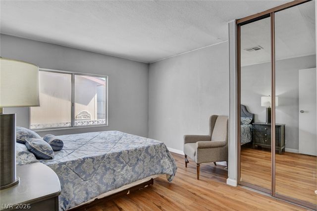 5054 Ridge Drive, Las Vegas, NV 89103