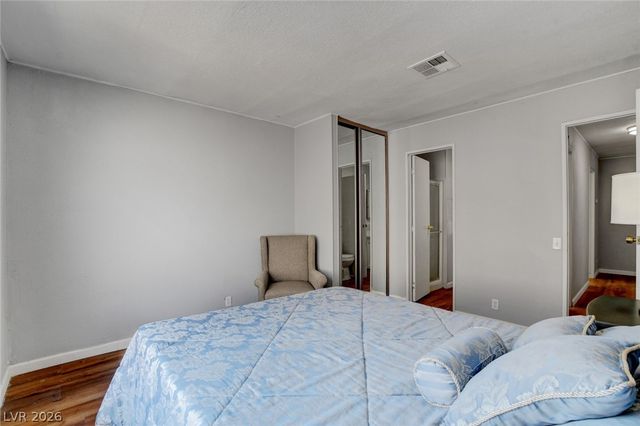 5054 Ridge Drive, Las Vegas, NV 89103