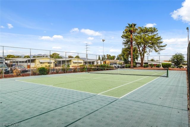 5054 Ridge Drive, Las Vegas, NV 89103