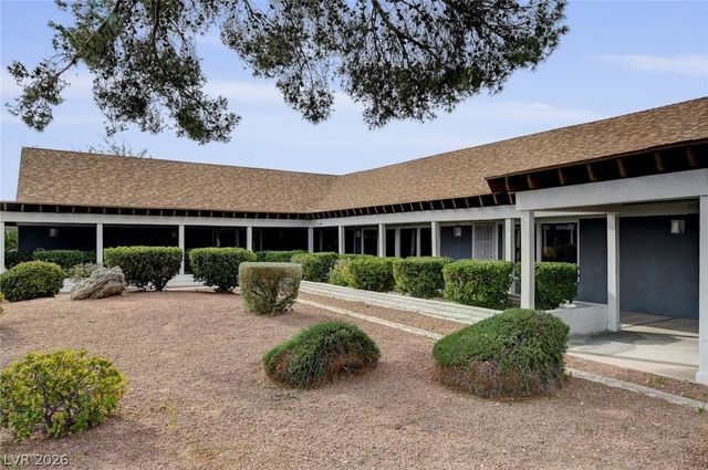 5054 Ridge Drive, Las Vegas, NV 89103