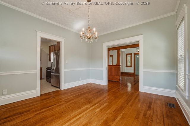 225 11th Avenue, Huntington, WV 25701