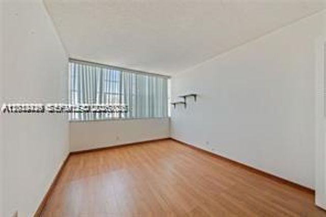 2025 NE 164th Street 904, North Miami Beach, FL 33162