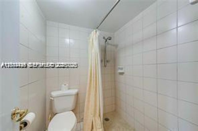 2025 NE 164th Street 904, North Miami Beach, FL 33162