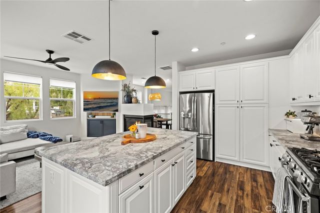 16 Arlington Street, Ladera Ranch, CA 92694