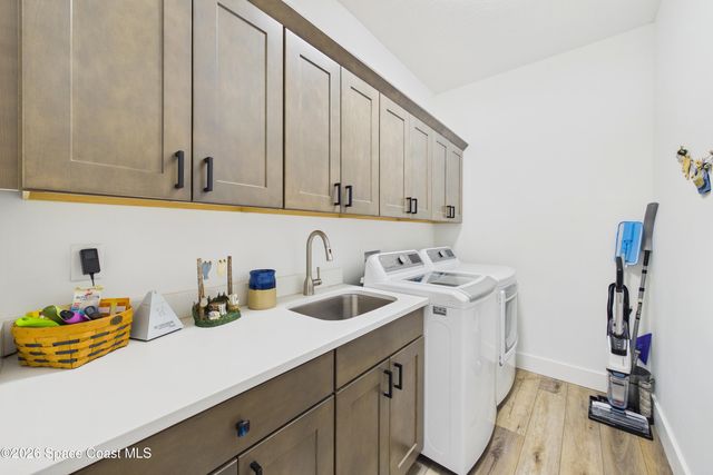424 Krassner Drive NW, Palm Bay, FL 32907
