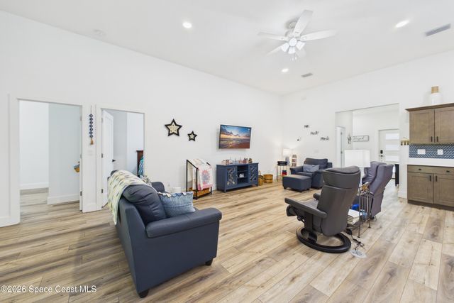 424 Krassner Drive NW, Palm Bay, FL 32907