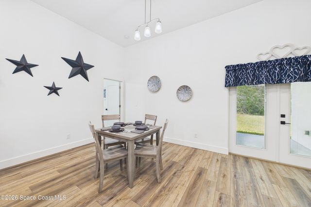 424 Krassner Drive NW, Palm Bay, FL 32907