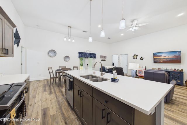 424 Krassner Drive NW, Palm Bay, FL 32907